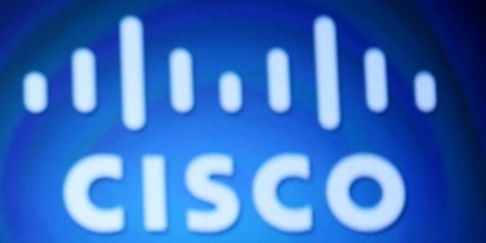 Cisco licencie 1 300 personnes face aux incertitudes économiques